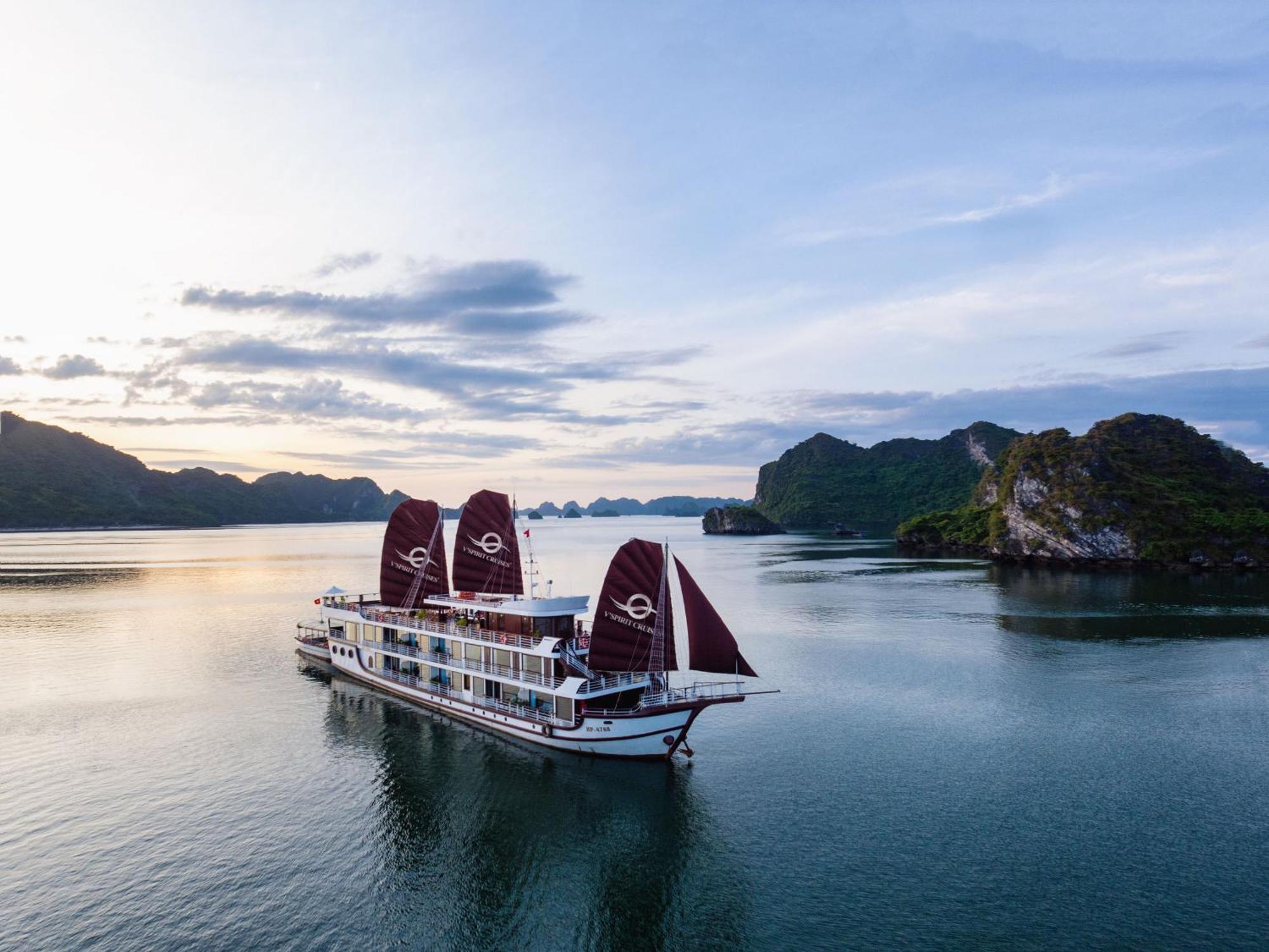 V'Spirit Cruise Ξενοδοχείο Χα Λονγκ Εξωτερικό φωτογραφία